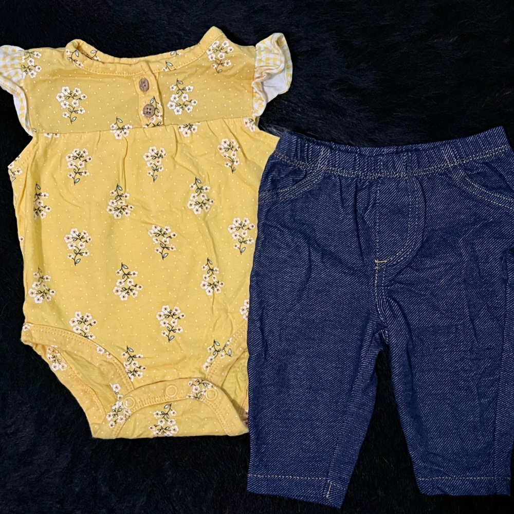 3/$15❣️ Baby Girl Yellow Flower 🌼 Tank and Blue Jean Outfit; 3 months